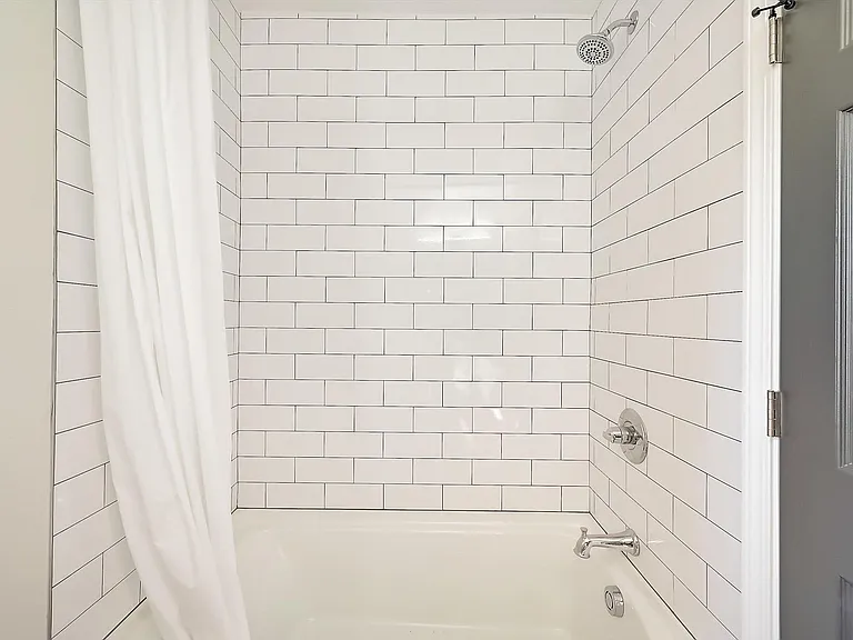 2624 Victory Pkwy — Photo 11