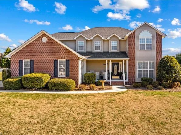 415 Cameron Dr, Salisbury, NC 28147
