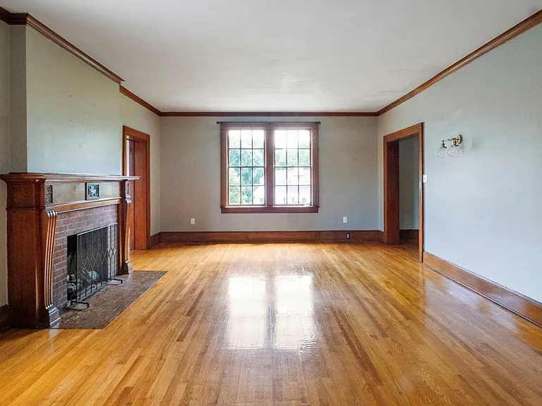 290 Long Crescent Dr — Photo 16