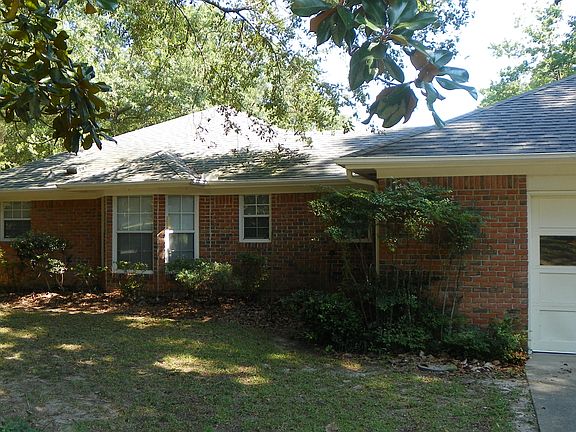 5th image of 2621 Sedgefield Pl