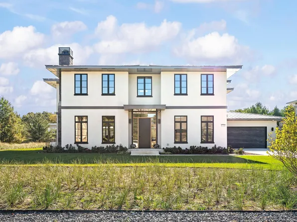 51220 Main Dr, New Buffalo, MI 49117