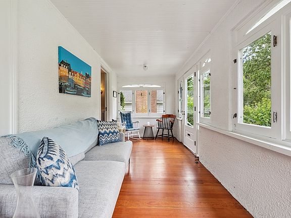 2nd image of 103 Leonard St #0