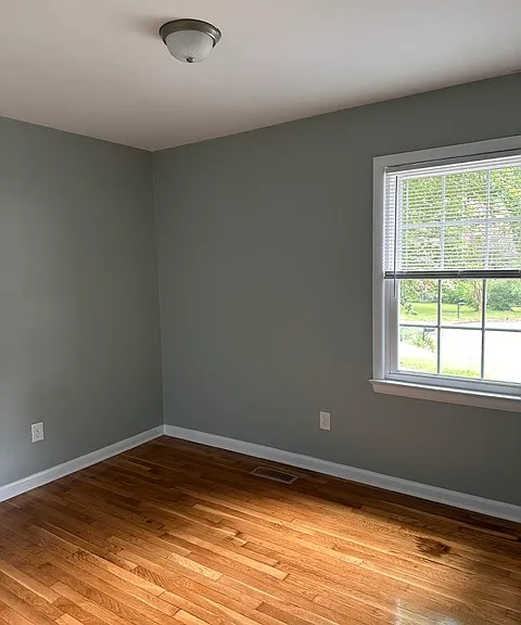 105 Laurel Ct — Photo 6