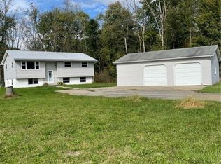 8449 Ridge Rd, Kinsman, OH 44428