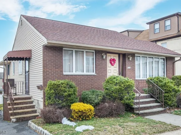 635 Jackson Ave, Woodland Park, NJ 07424