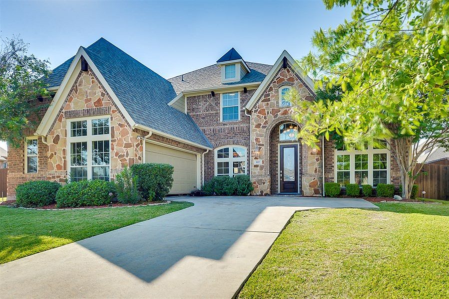 1st image of 1011 Beechwood Dr