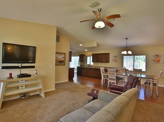 5th image of 324 Parkview Dr