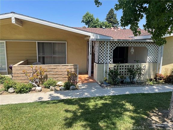2nd image of 19223 Avenue Of The Oaks Unit B