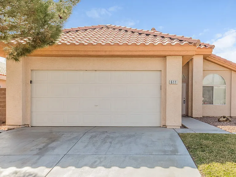 611 Snake Charmer Ave — Photo 1