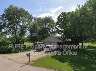 3445 SE 45th St, Topeka, KS 66609