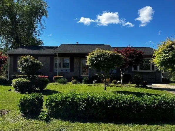 4801 Watauga Rd, Fayetteville, NC 28304