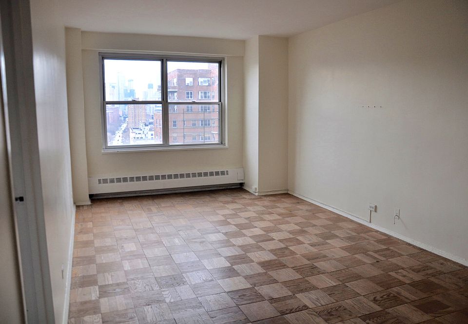1st image of 570 Grand St #L1904