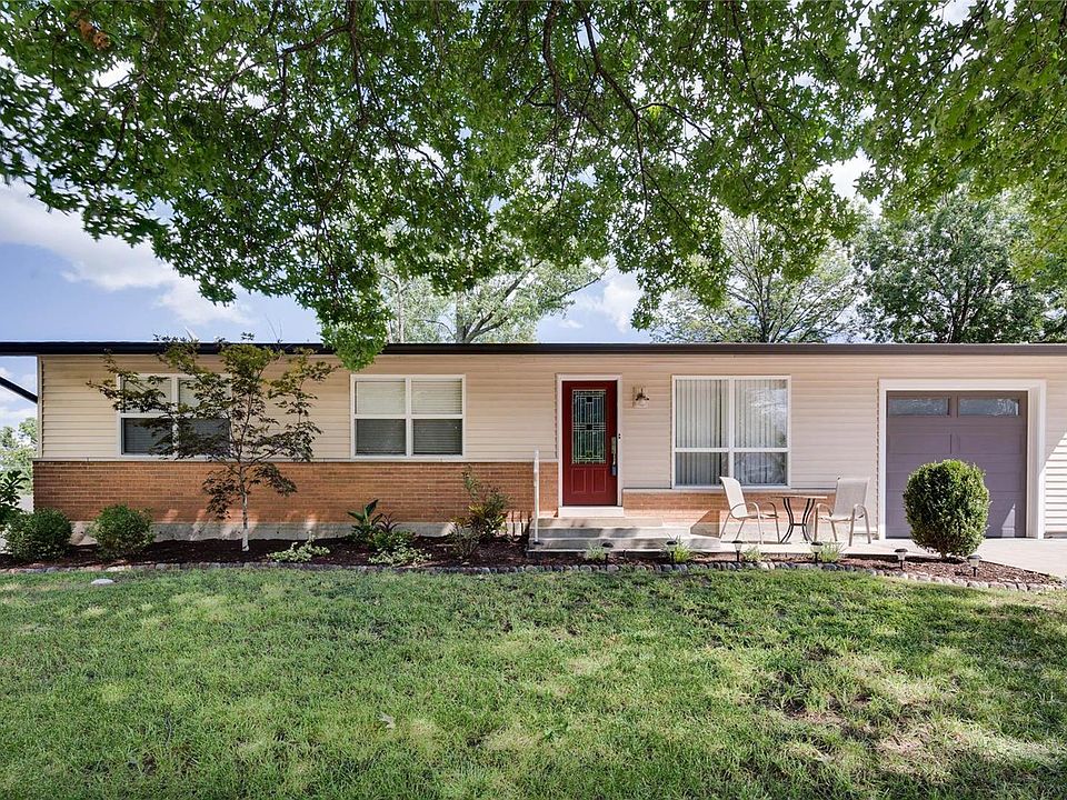 1st image of 10610 Thayer Ct