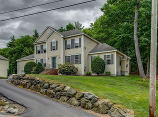 20 White Oak Dr, Nashua, NH 03063