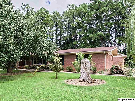 4th image of 1800 Lydia Dr NW
