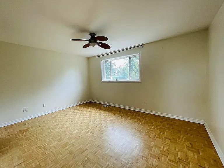 934 Beauclaire Dr — Photo 10