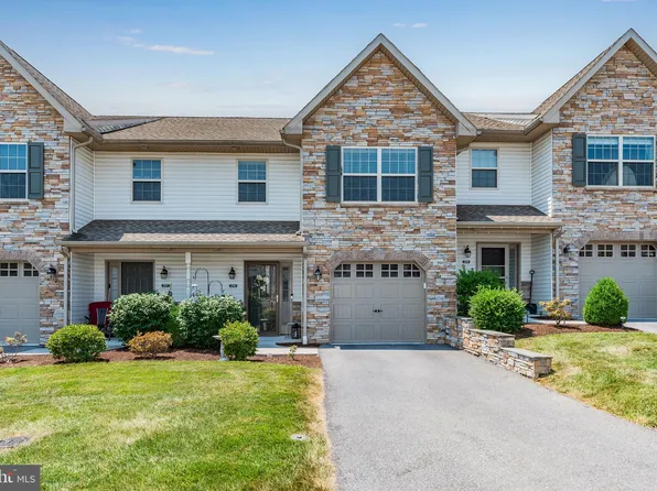 276 Melbourne Ln, Mechanicsburg, PA 17055