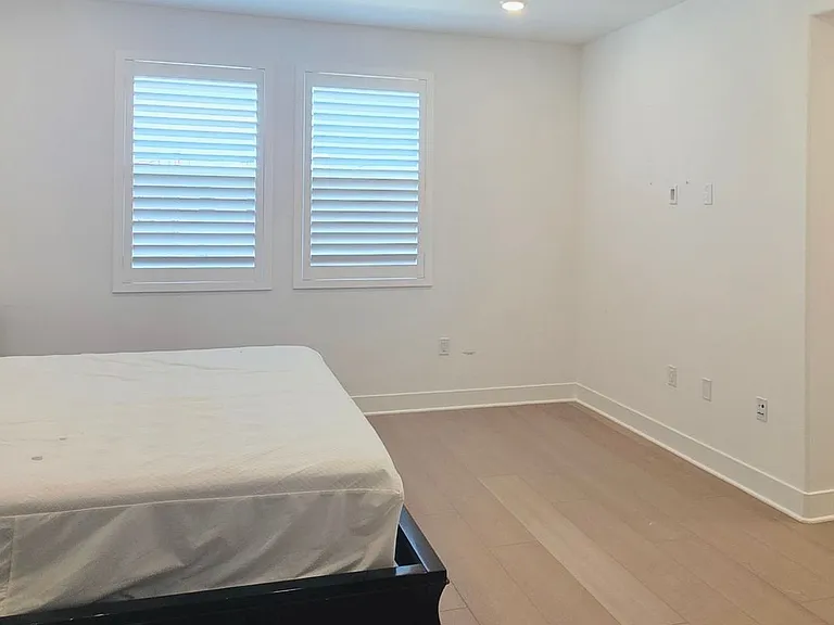 631 Gadwall — Photo 13