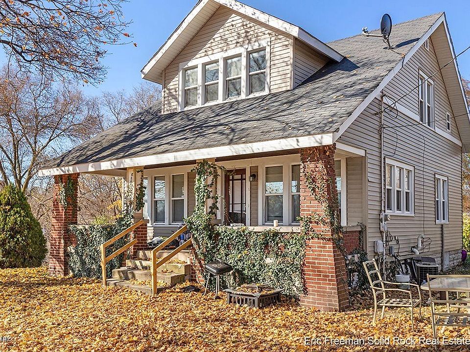1st image of 3401 Salerno Dr NE #3403