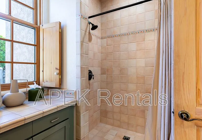 690 W Linda Vista Dr — Photo 27