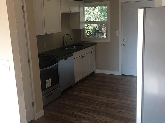 4th image of 403 16th Avenue Ct