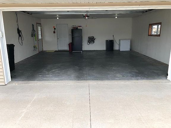 2 car garage