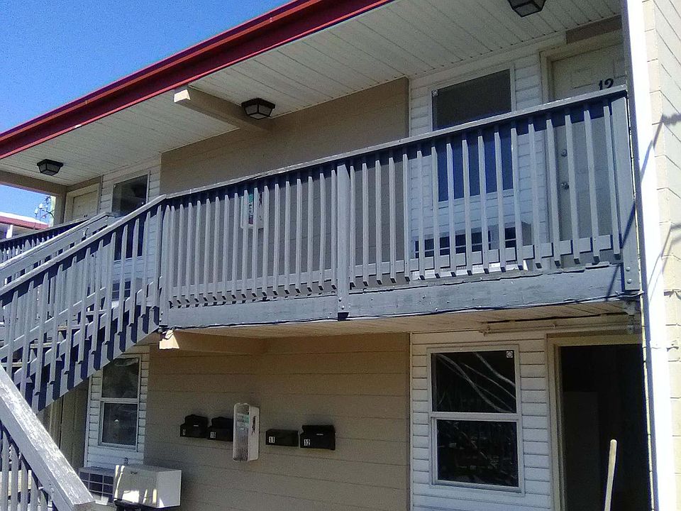 2nd image of 211 Robin Dr #11