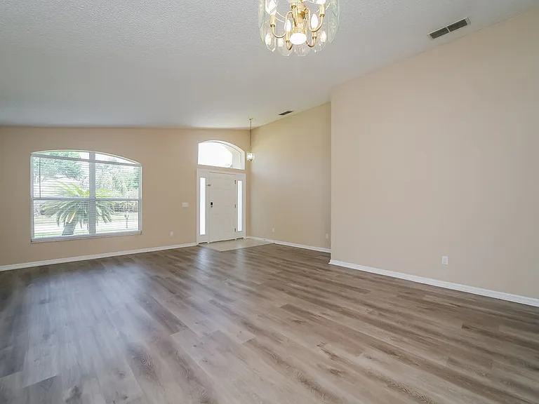 17100 Woodcrest Way — Photo 3