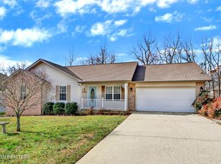 545 Snead Dr, Fairfield Glade, TN 38558