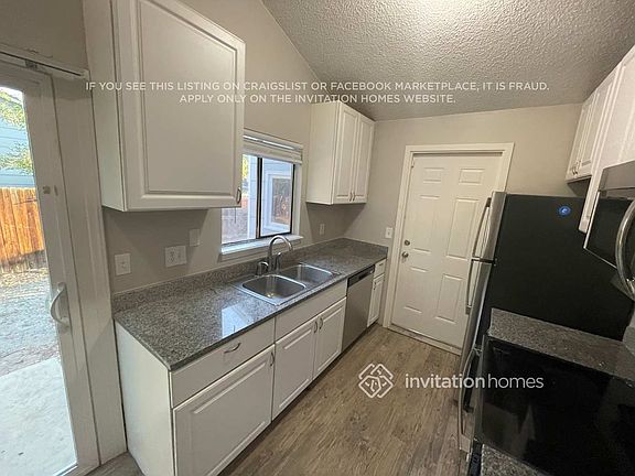 5th image of 17405 E Temple Dr