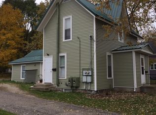 508 S Bridge St, Belding, MI 48809