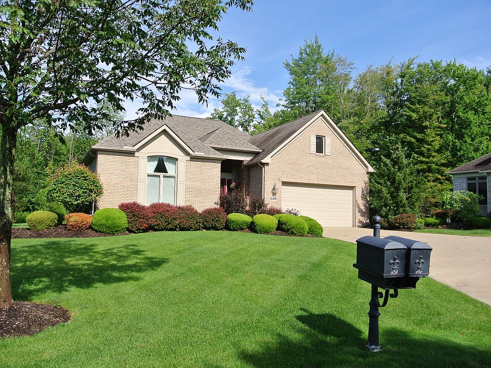 1st image of 620 Burgess Cir