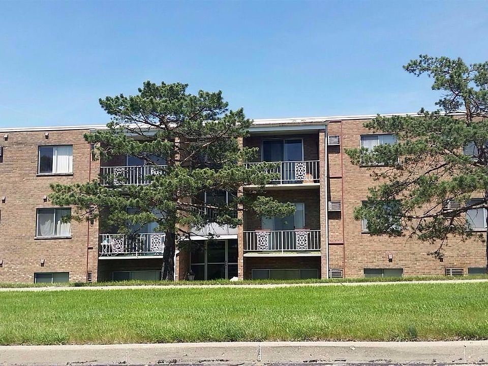 1st image of 3648 Westwood Northern Blvd Unit 9