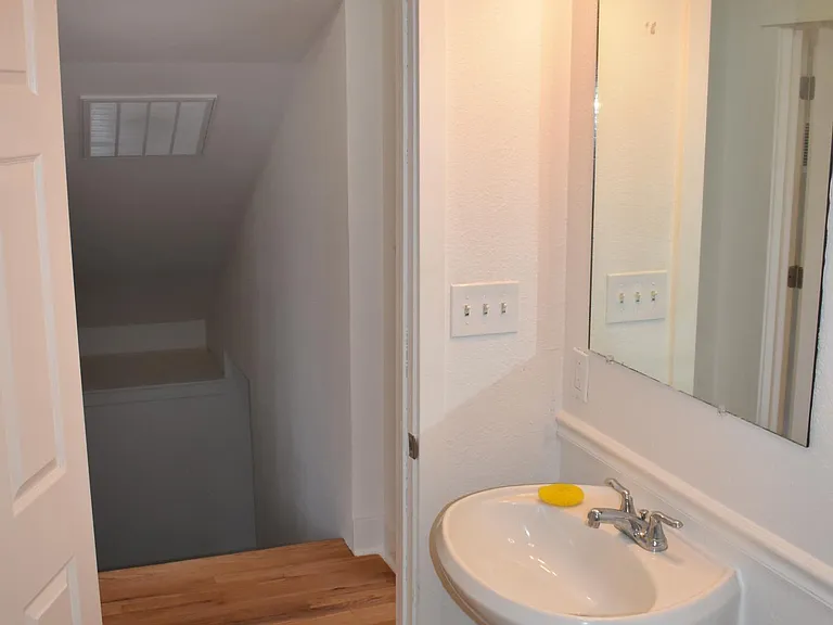 430 W Myrtle St #B — Photo 19