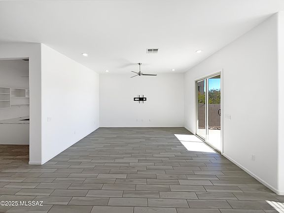 3rd image of 10881 W Yates Ln