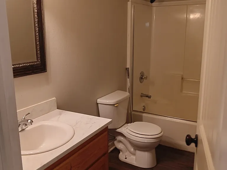 1715 N Vinita Ave #1 — Photo 10