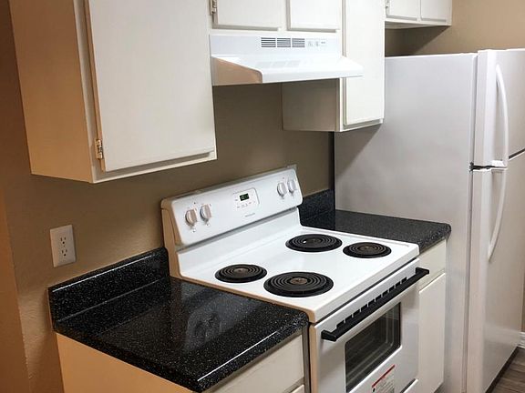 2nd image of 14612 Ivy Chase Ln #612