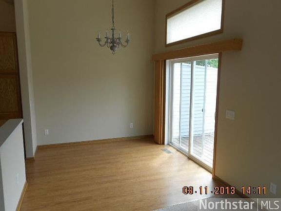3rd image of 2196 Woodcrest Dr