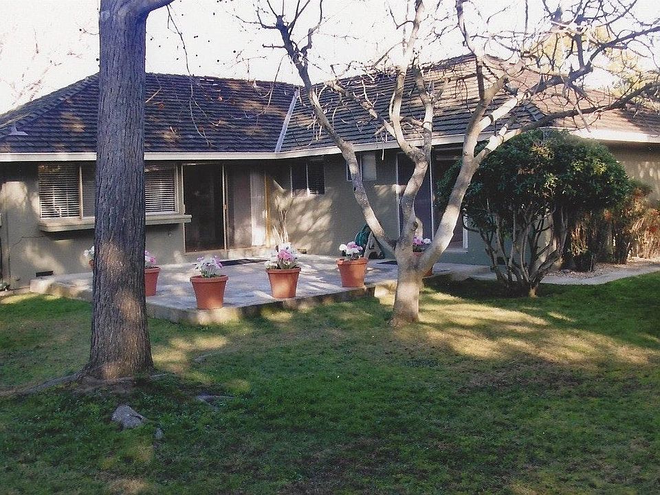 1st image of 773 Palm Ct