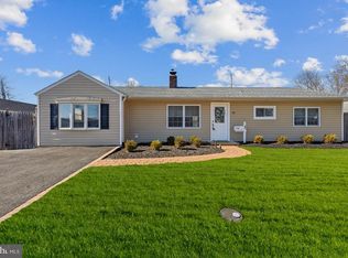 65 Gentle Rd, Levittown, PA 19057