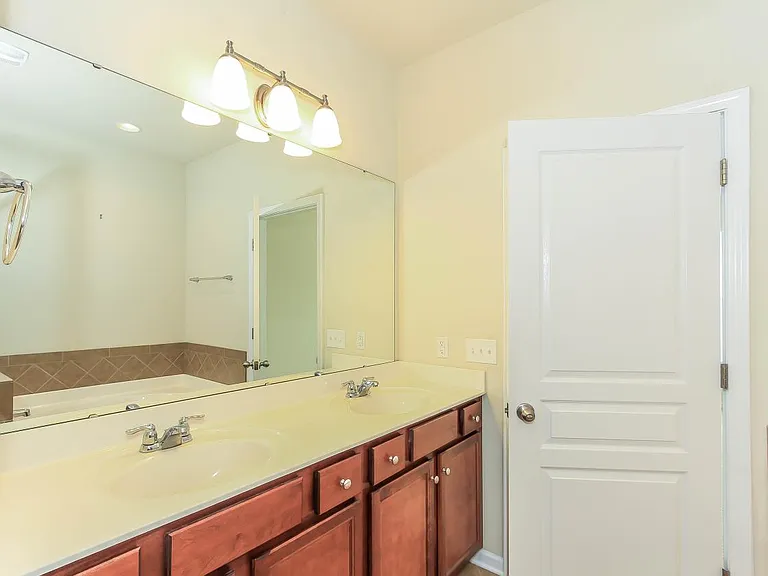 120 Misty Knoll Ln — Photo 20