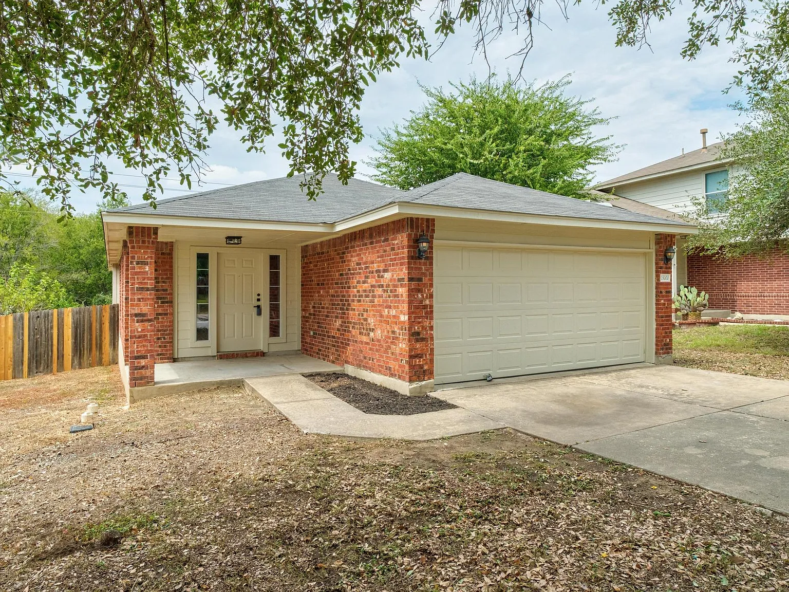 3 bed, 2.0 bath, 1346 sqft, $1,945 — Photo 1
