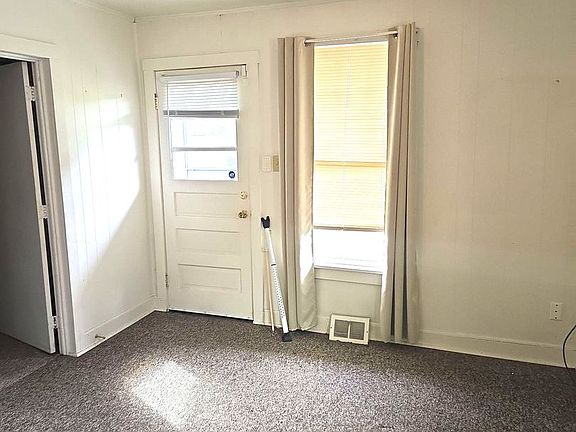 4th image of 115 Brumbaugh Ave