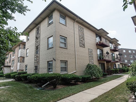 2nd image of 5509 W Higgins Ave #3E