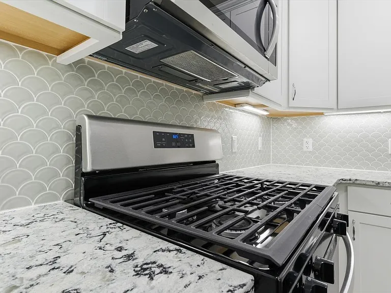 155 Weekend Ave — Photo 38
