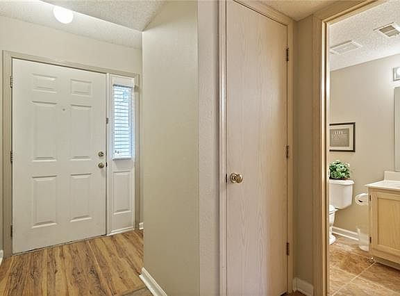 3rd image of 5931 NE Moonstone Dr