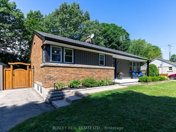 1180 Sunset Dr, Pelham, ON L0S 1C0