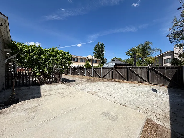 3944 Mountain View Ave — Photo 17