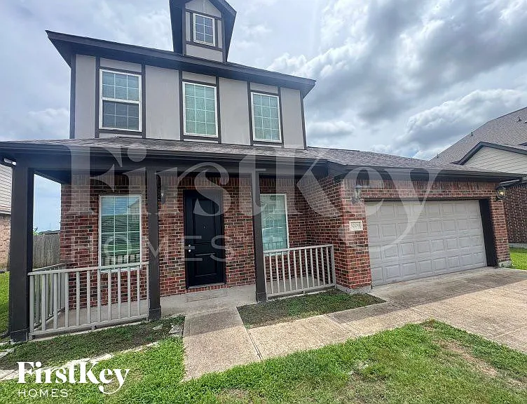3209 Youngs Meadow Ln — Photo 1