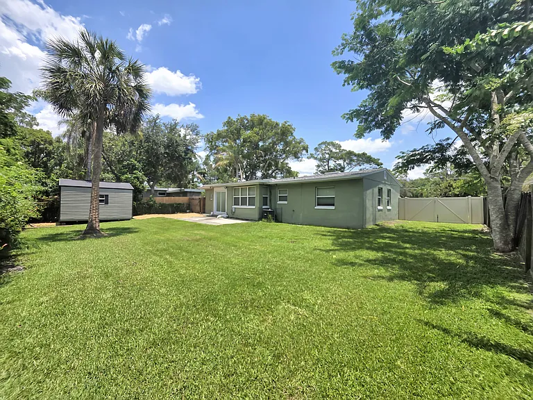 5117 Lake Howell Rd — Photo 13